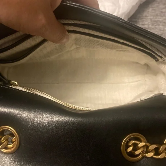 Tory Burch Small Kira Chevron Convertible Shoulder Bag. Like New Condition. - Picture 6 of 11